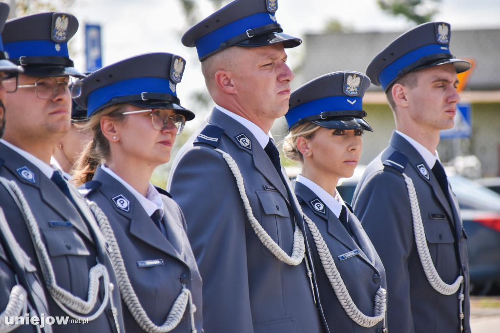 Odznaczenia i awanse, czyli obchody Święta Policji w Poddębicach [ZDJĘCIA]