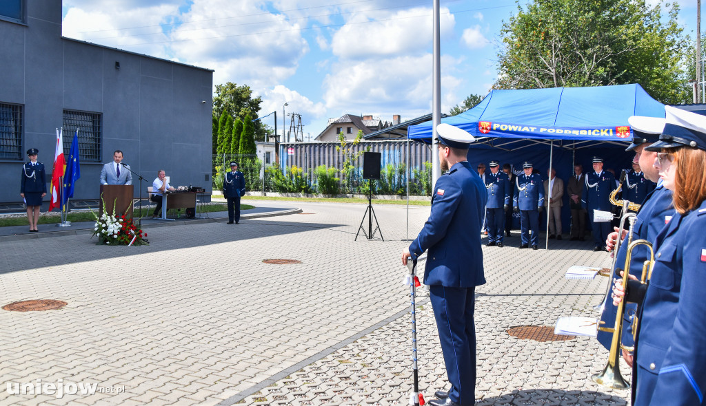 Odznaczenia i awanse, czyli obchody Święta Policji w Poddębicach [ZDJĘCIA]