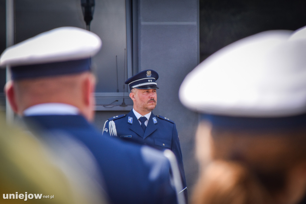 Odznaczenia i awanse, czyli obchody Święta Policji w Poddębicach [ZDJĘCIA]