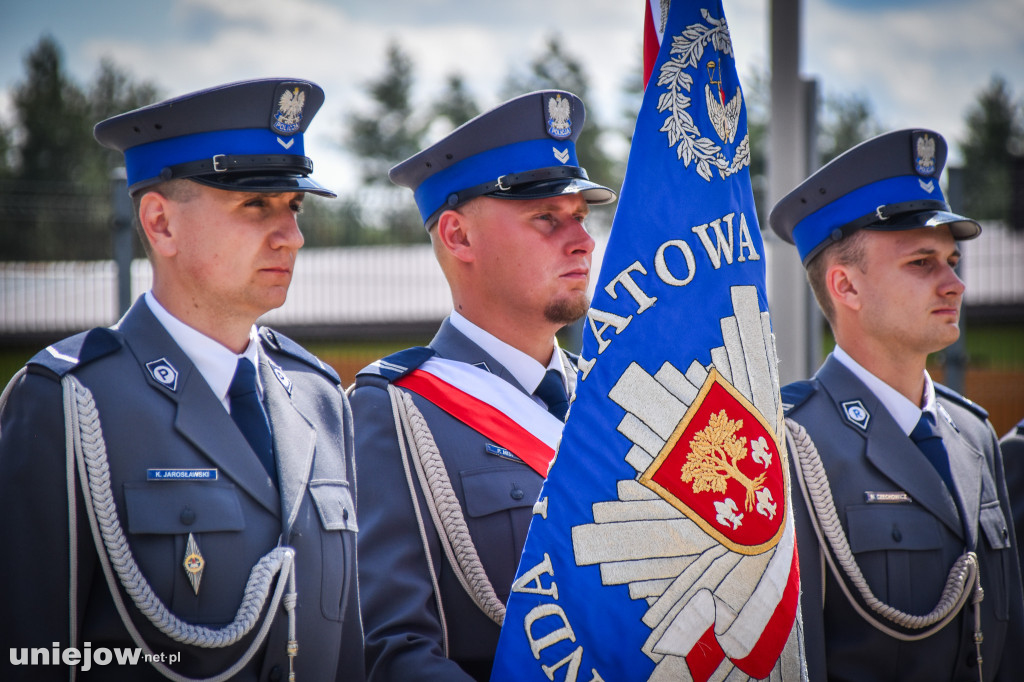 Odznaczenia i awanse, czyli obchody Święta Policji w Poddębicach [ZDJĘCIA]