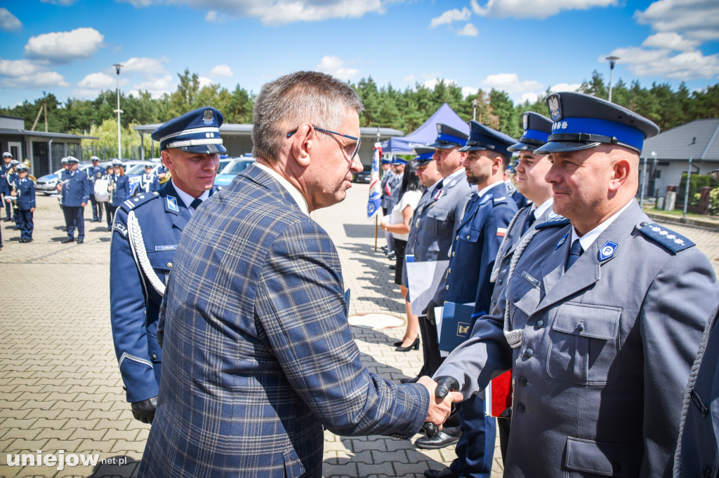 Odznaczenia i awanse, czyli obchody Święta Policji w Poddębicach [ZDJĘCIA]