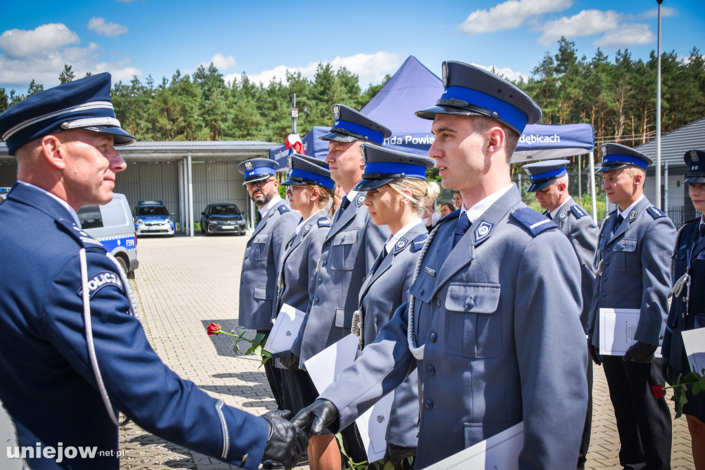 Odznaczenia i awanse, czyli obchody Święta Policji w Poddębicach [ZDJĘCIA]
