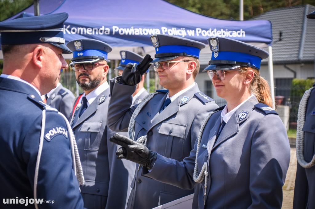 Odznaczenia i awanse, czyli obchody Święta Policji w Poddębicach [ZDJĘCIA]