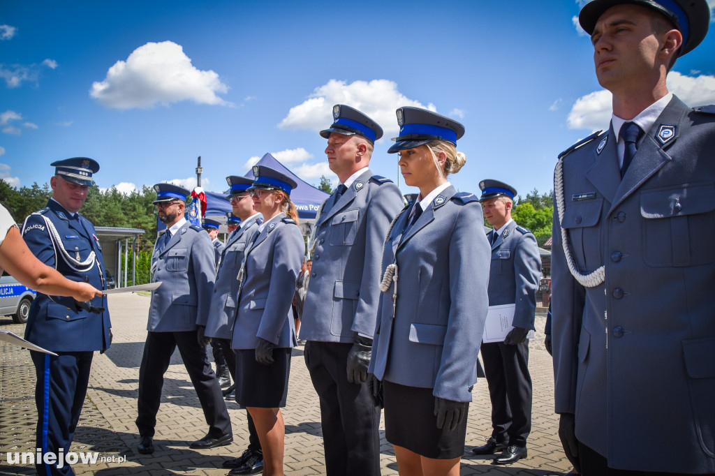Odznaczenia i awanse, czyli obchody Święta Policji w Poddębicach [ZDJĘCIA]