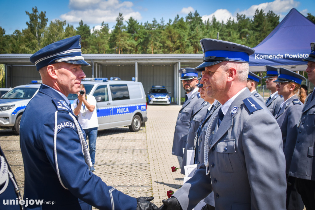 Odznaczenia i awanse, czyli obchody Święta Policji w Poddębicach [ZDJĘCIA]