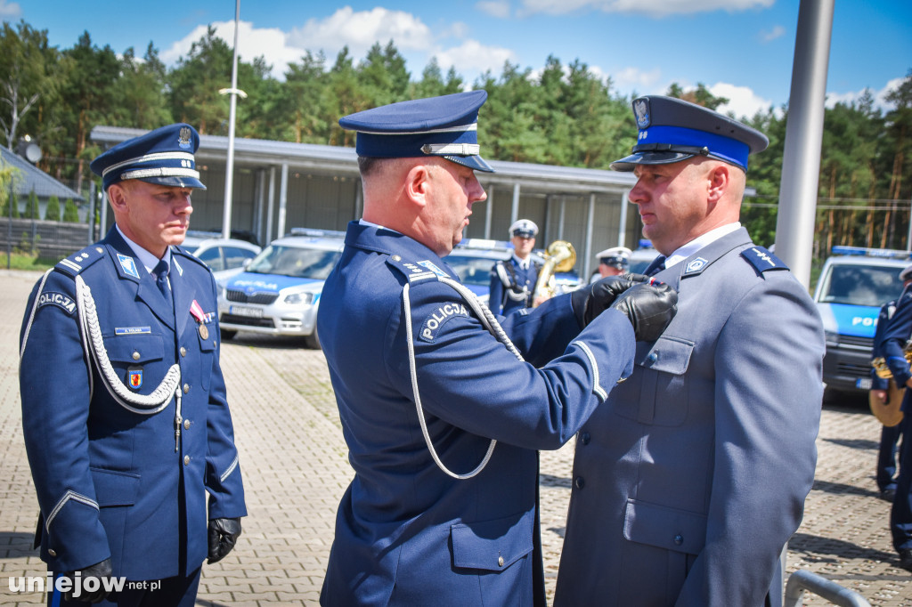Odznaczenia i awanse, czyli obchody Święta Policji w Poddębicach [ZDJĘCIA]