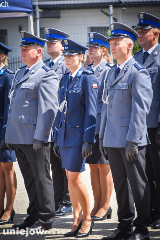 Odznaczenia i awanse, czyli obchody Święta Policji w Poddębicach [ZDJĘCIA]