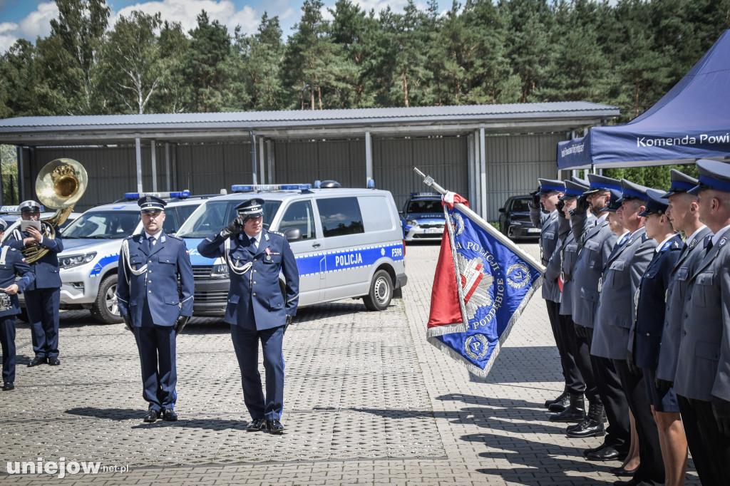 Odznaczenia i awanse, czyli obchody Święta Policji w Poddębicach [ZDJĘCIA]