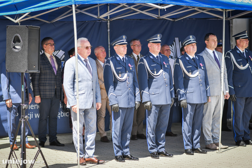 Odznaczenia i awanse, czyli obchody Święta Policji w Poddębicach [ZDJĘCIA]
