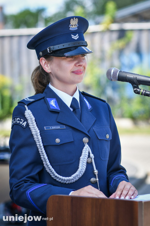 Odznaczenia i awanse, czyli obchody Święta Policji w Poddębicach [ZDJĘCIA]
