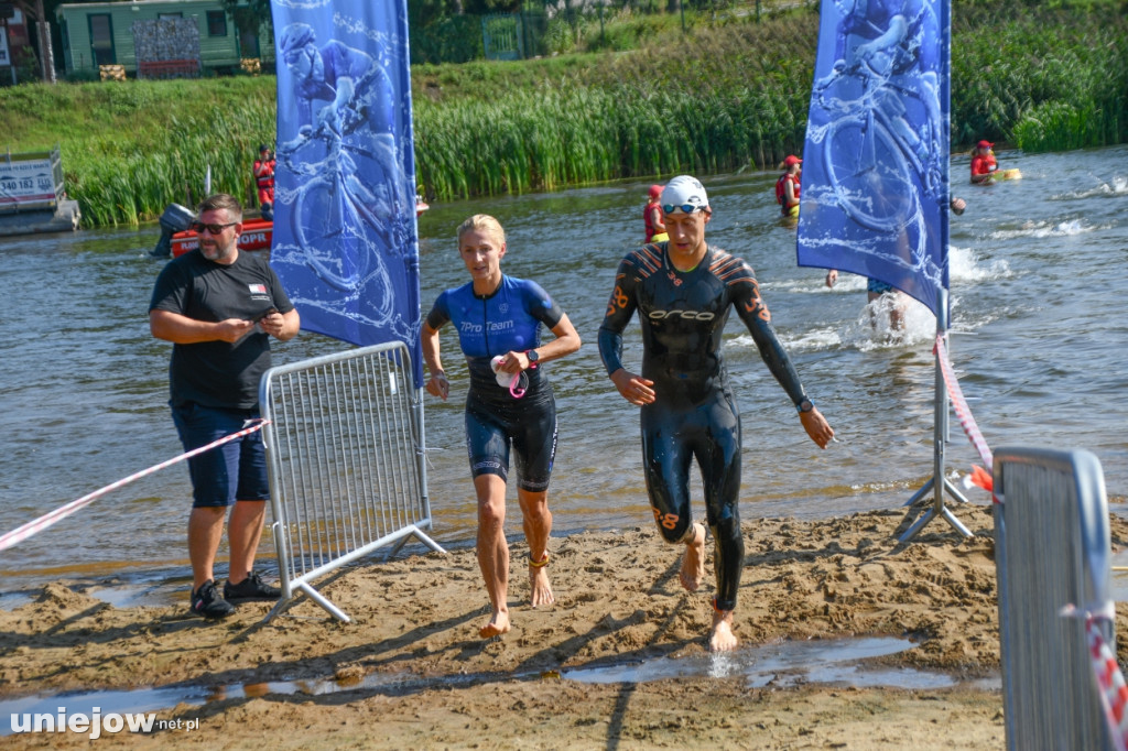 Kolejny finał cyklu SAMSUNG River Triathlon Series rozegrano w Uniejowie [ZDJĘCIA]