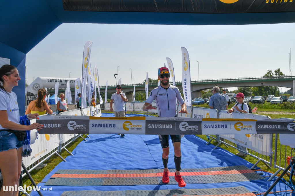 Kolejny finał cyklu SAMSUNG River Triathlon Series rozegrano w Uniejowie [ZDJĘCIA]