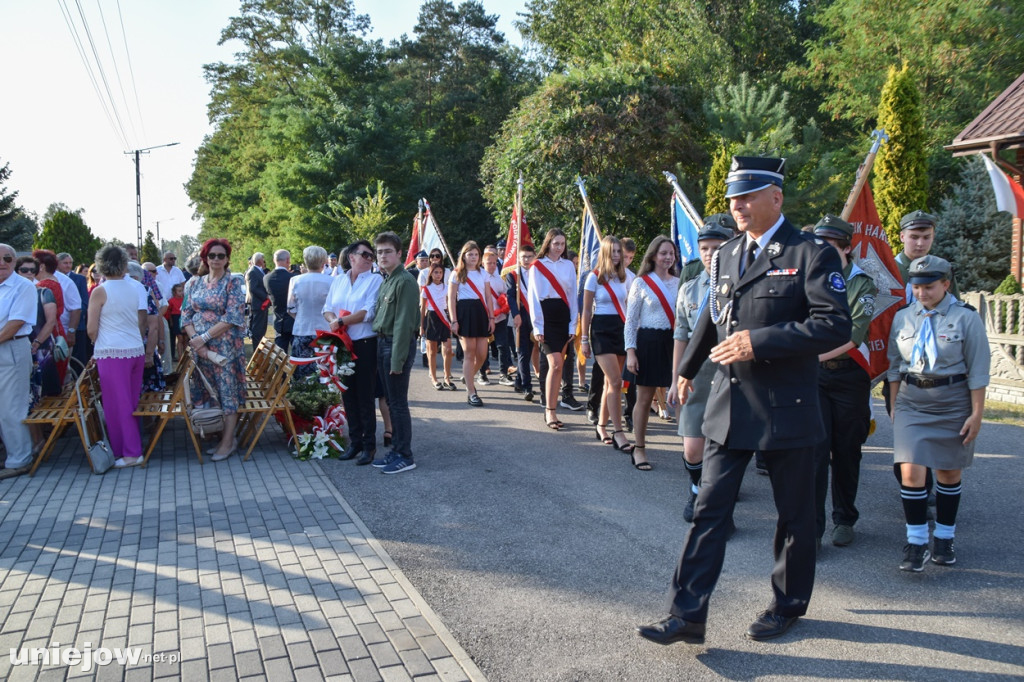 Mieszkańcy wciąż nie zapominają o zbrodni sprzed 85 lat