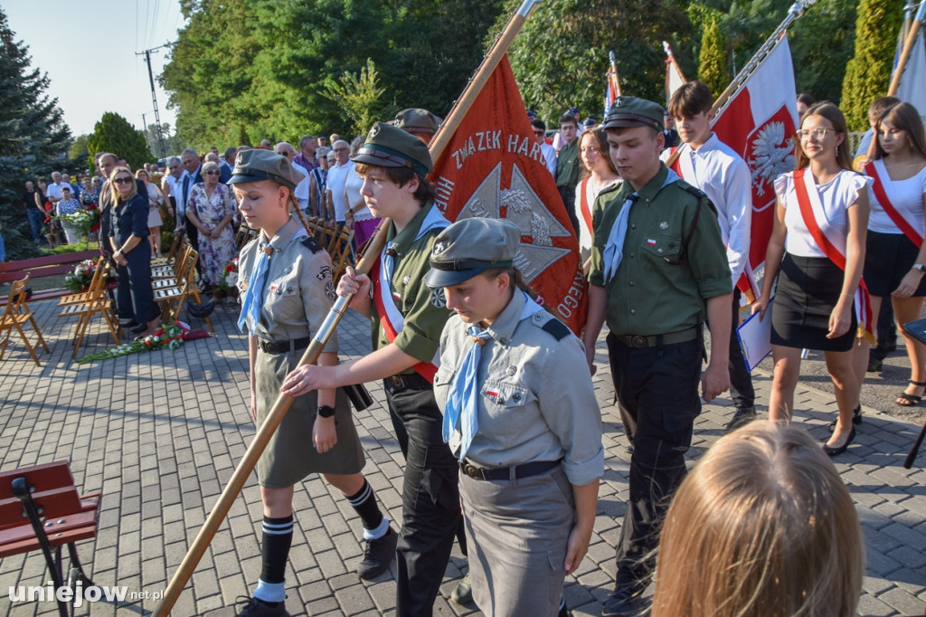 Mieszkańcy wciąż nie zapominają o zbrodni sprzed 85 lat