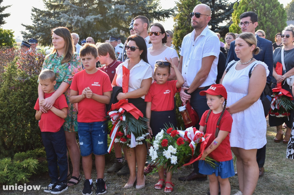 Mieszkańcy wciąż nie zapominają o zbrodni sprzed 85 lat