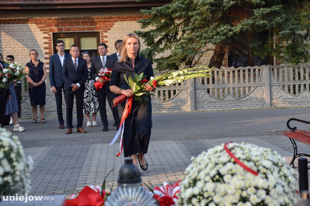 Mieszkańcy wciąż nie zapominają o zbrodni sprzed 85 lat