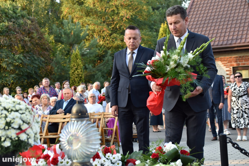 Mieszkańcy wciąż nie zapominają o zbrodni sprzed 85 lat