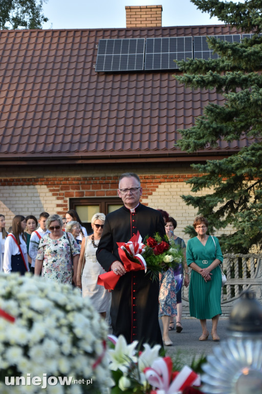 Mieszkańcy wciąż nie zapominają o zbrodni sprzed 85 lat