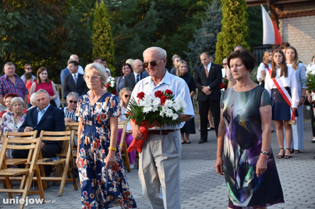 Mieszkańcy wciąż nie zapominają o zbrodni sprzed 85 lat