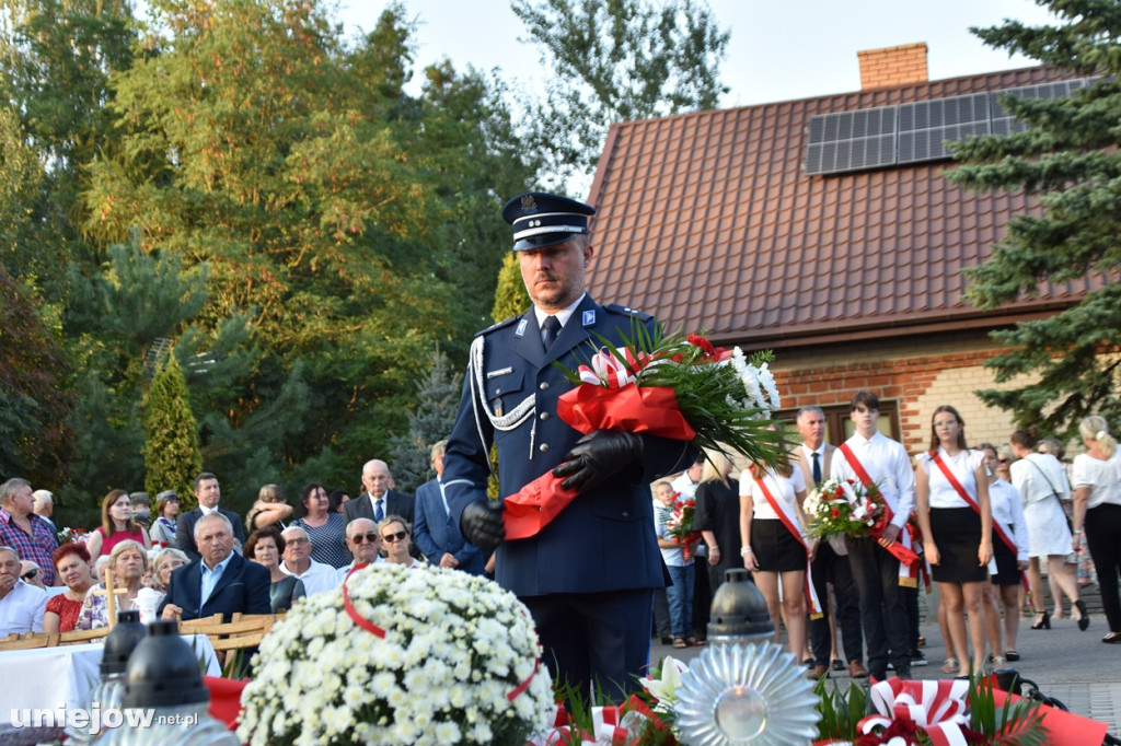 Mieszkańcy wciąż nie zapominają o zbrodni sprzed 85 lat