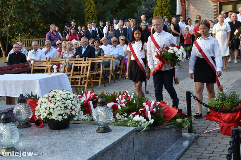 Mieszkańcy wciąż nie zapominają o zbrodni sprzed 85 lat