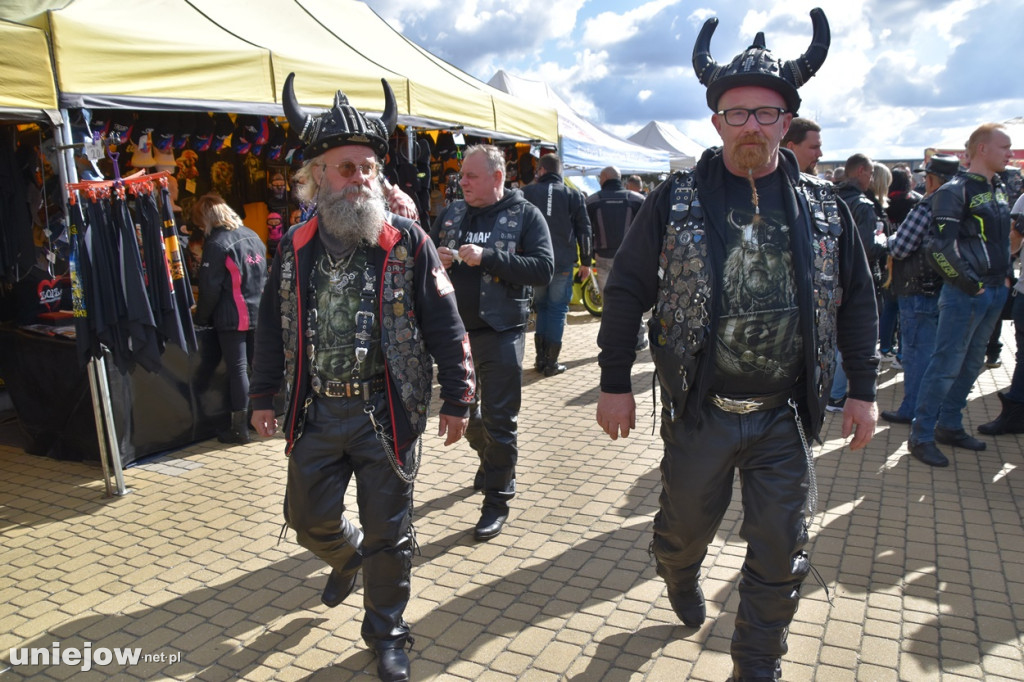 Charytatywne zakończenie sezonu z MotoBanit w Uniejowie