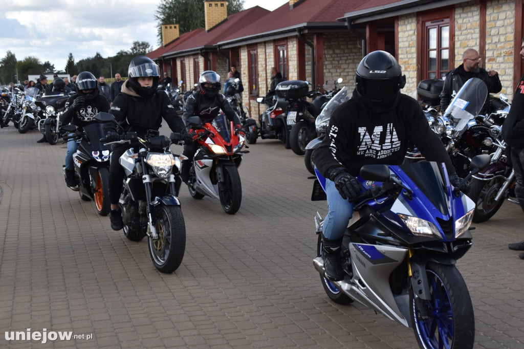 Charytatywne zakończenie sezonu z MotoBanit w Uniejowie