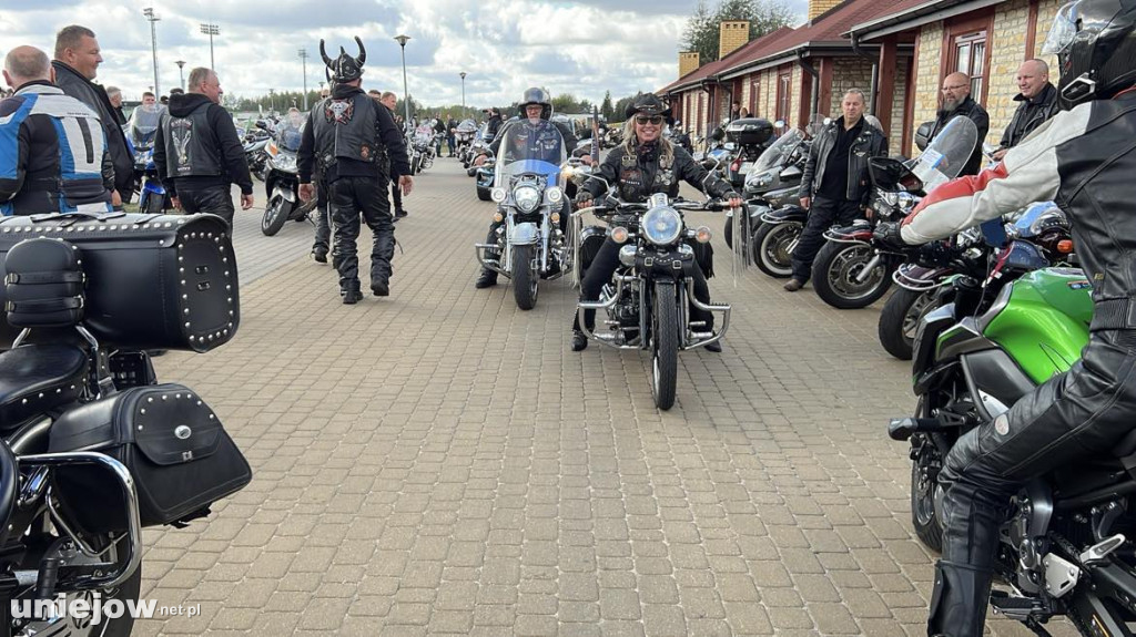 Charytatywne zakończenie sezonu z MotoBanit w Uniejowie