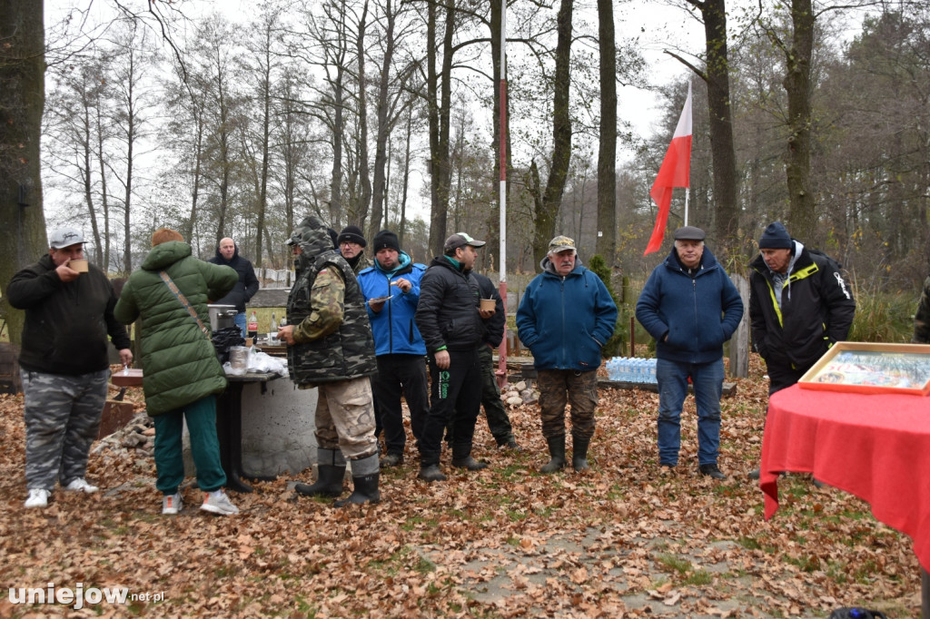 Wędkarze rywalizowali z okazji Święta Niepodległości