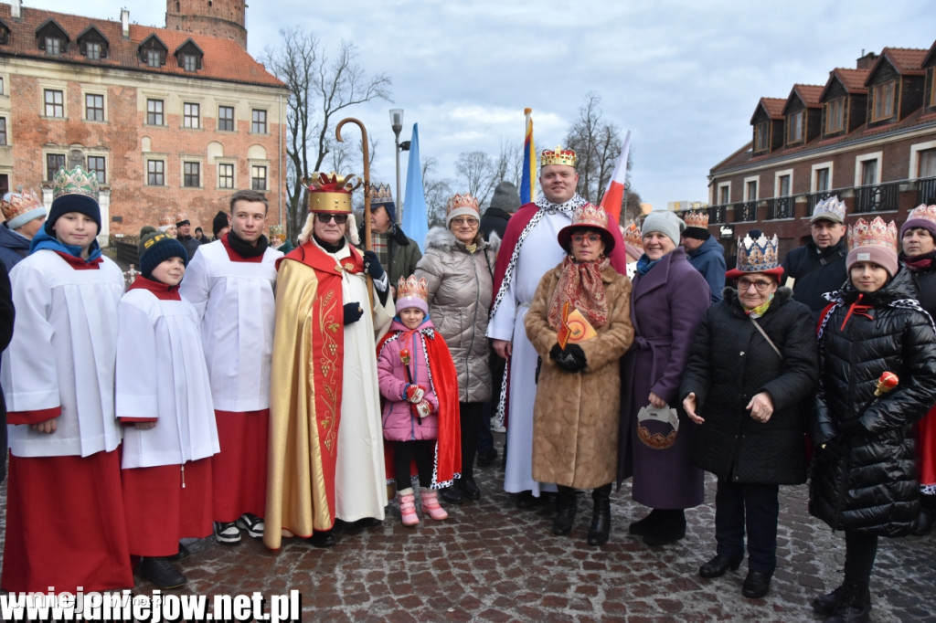 10. Orszak Trzech Króli przeszedł ulicami Uniejowa