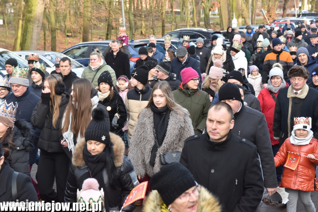 10. Orszak Trzech Króli przeszedł ulicami Uniejowa