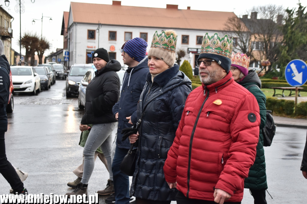 10. Orszak Trzech Króli przeszedł ulicami Uniejowa