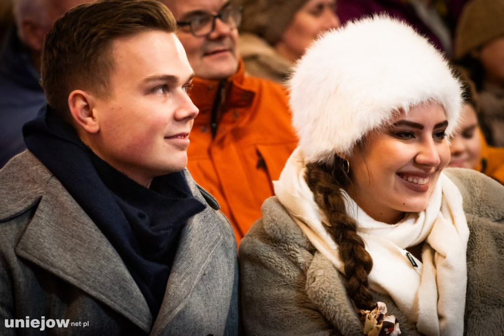 Zespół Na Przekór z Turku i Orkiestra ZHP OSP Uniejów