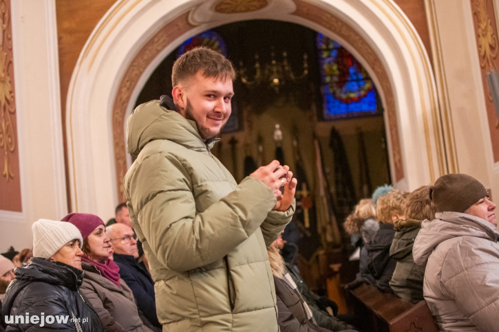 Zespół Na Przekór z Turku i Orkiestra ZHP OSP Uniejów