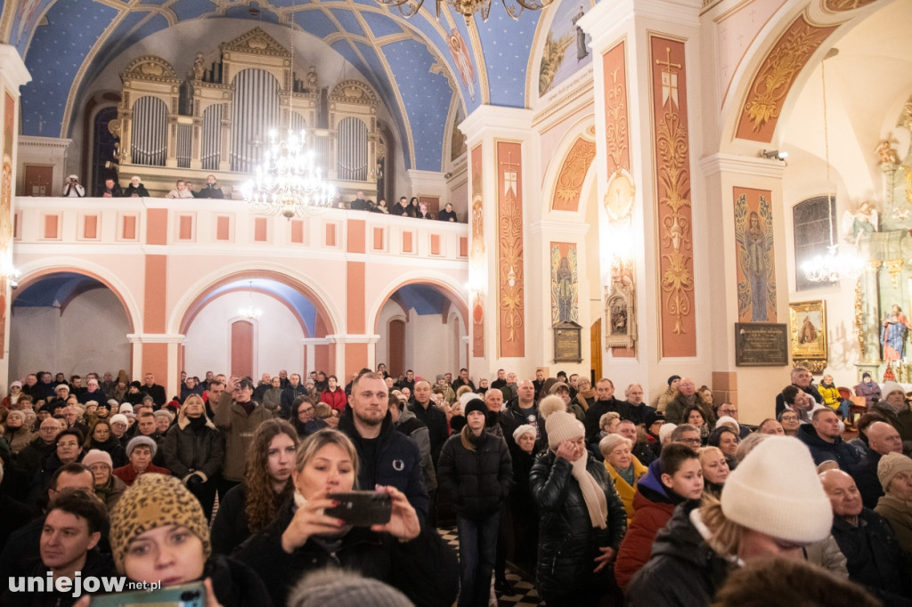 Zespół Na Przekór z Turku i Orkiestra ZHP OSP Uniejów