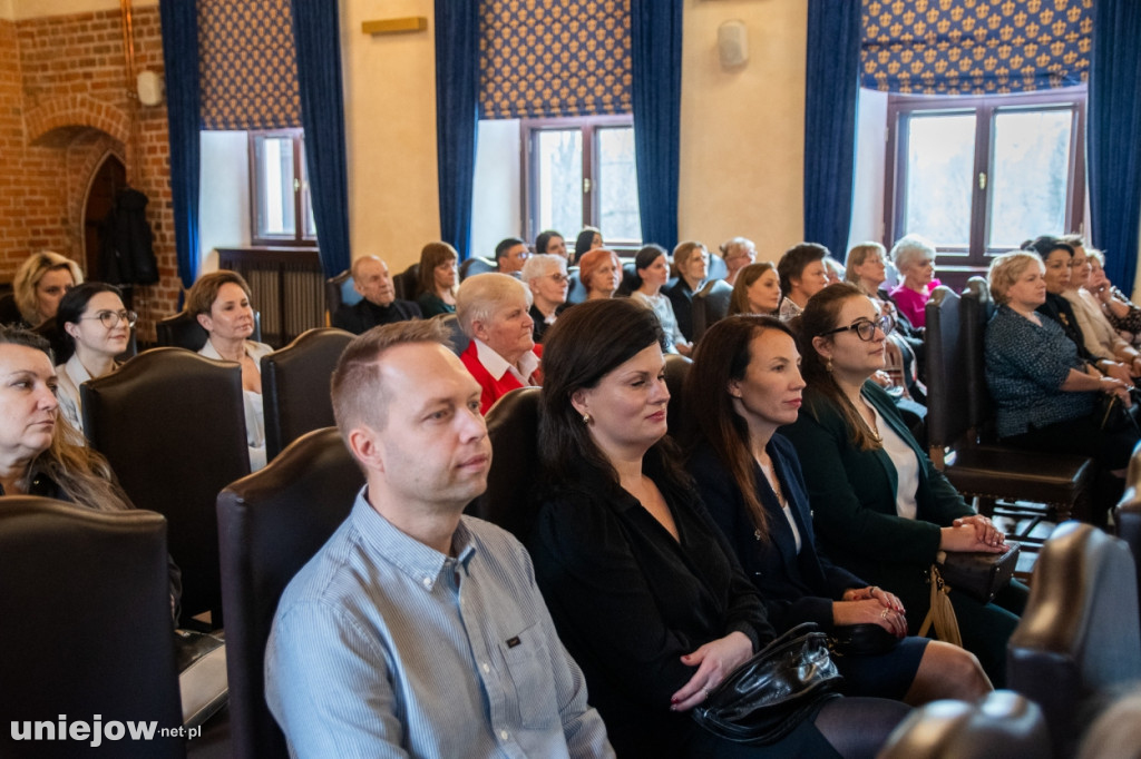 Setny numer i dwadzieścia lat Uniejowskich stron