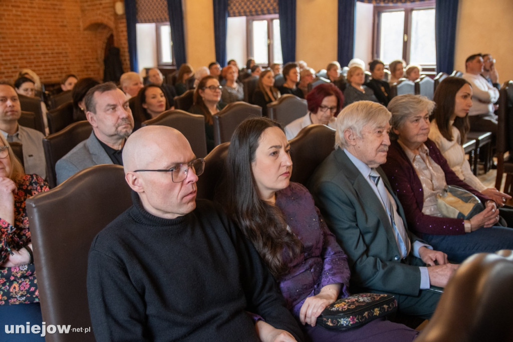 Setny numer i dwadzieścia lat Uniejowskich stron