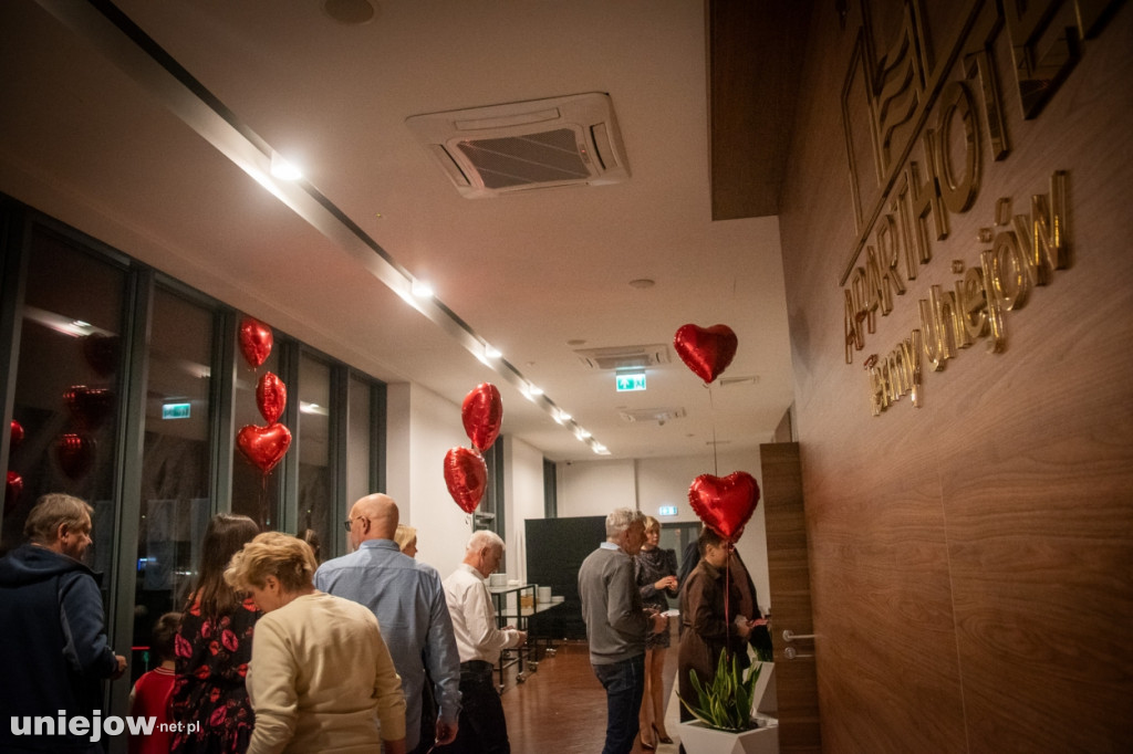 Walentynkowy koncert w Uniejowie. Wystąpili artyści z Teatru Roma