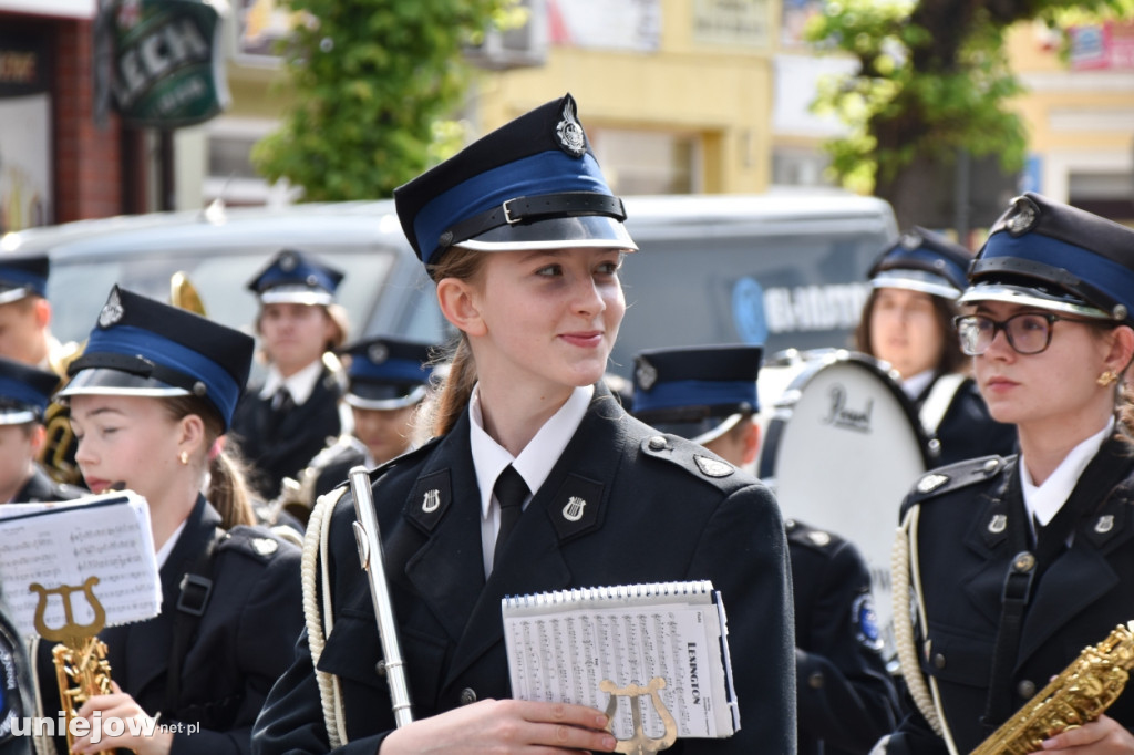 Uniejów uczcił 234. rocznicę Konstytucji 3 Maja [ZDJĘCIA]