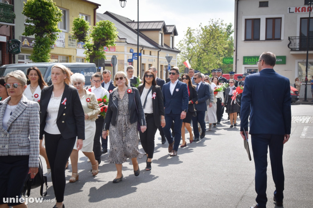 Uniejów uczcił 234. rocznicę Konstytucji 3 Maja [ZDJĘCIA]