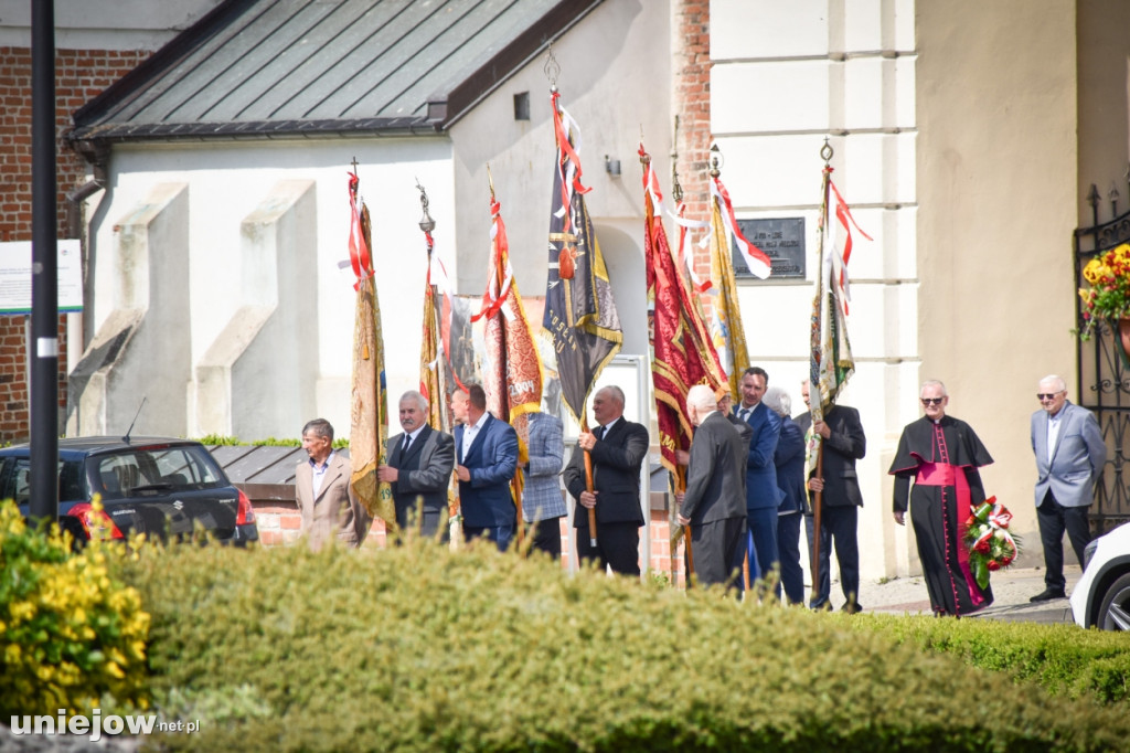 Uniejów uczcił 234. rocznicę Konstytucji 3 Maja [ZDJĘCIA]