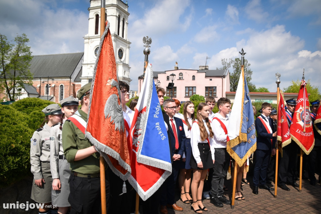 Uniejów uczcił 234. rocznicę Konstytucji 3 Maja [ZDJĘCIA]