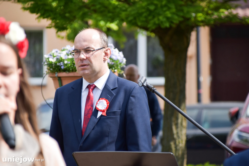 Uniejów uczcił 234. rocznicę Konstytucji 3 Maja [ZDJĘCIA]