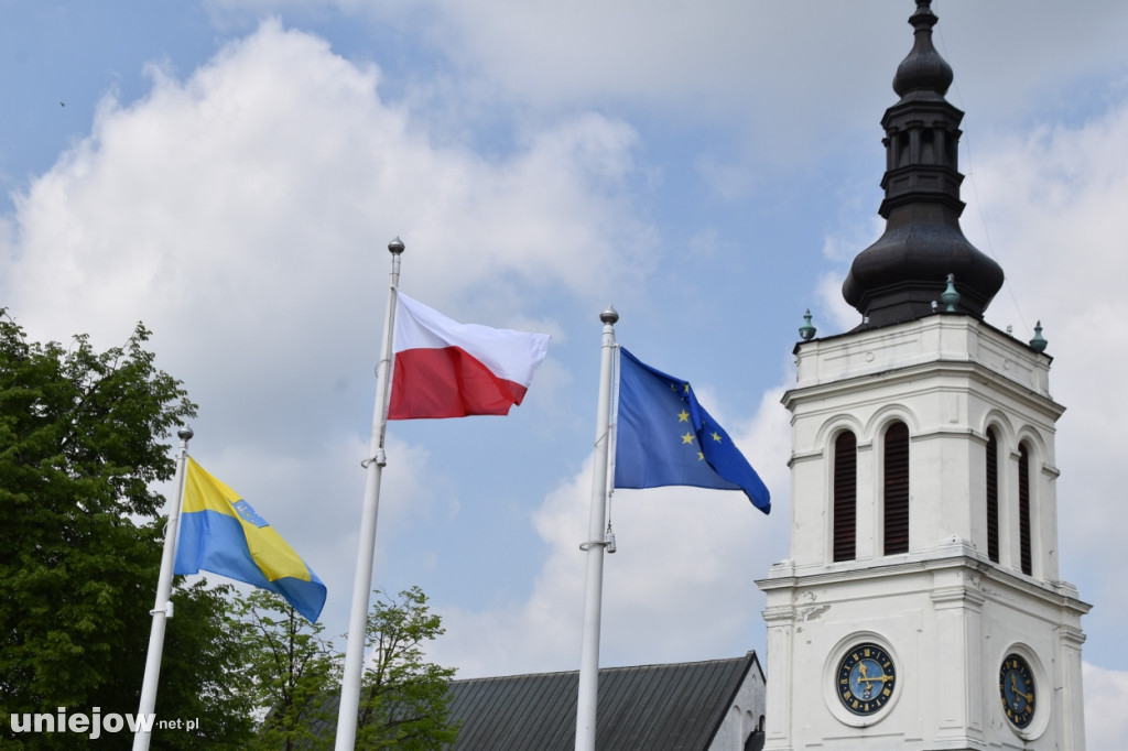 Uniejów uczcił 234. rocznicę Konstytucji 3 Maja [ZDJĘCIA]