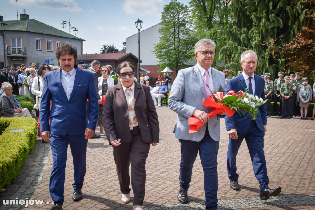 Uniejów uczcił 234. rocznicę Konstytucji 3 Maja [ZDJĘCIA]