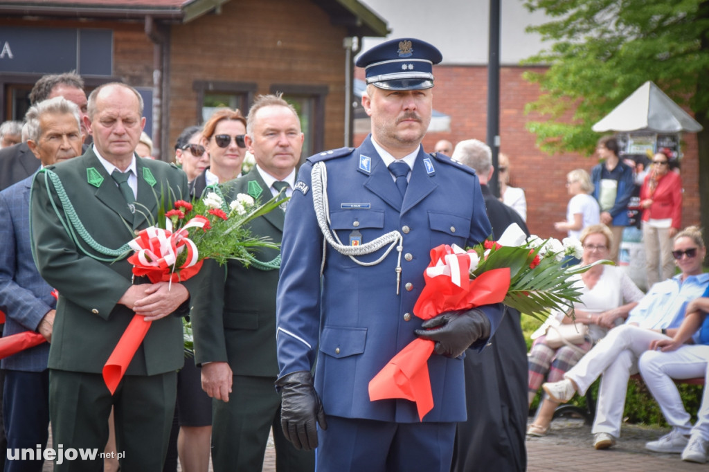 Uniejów uczcił 234. rocznicę Konstytucji 3 Maja [ZDJĘCIA]