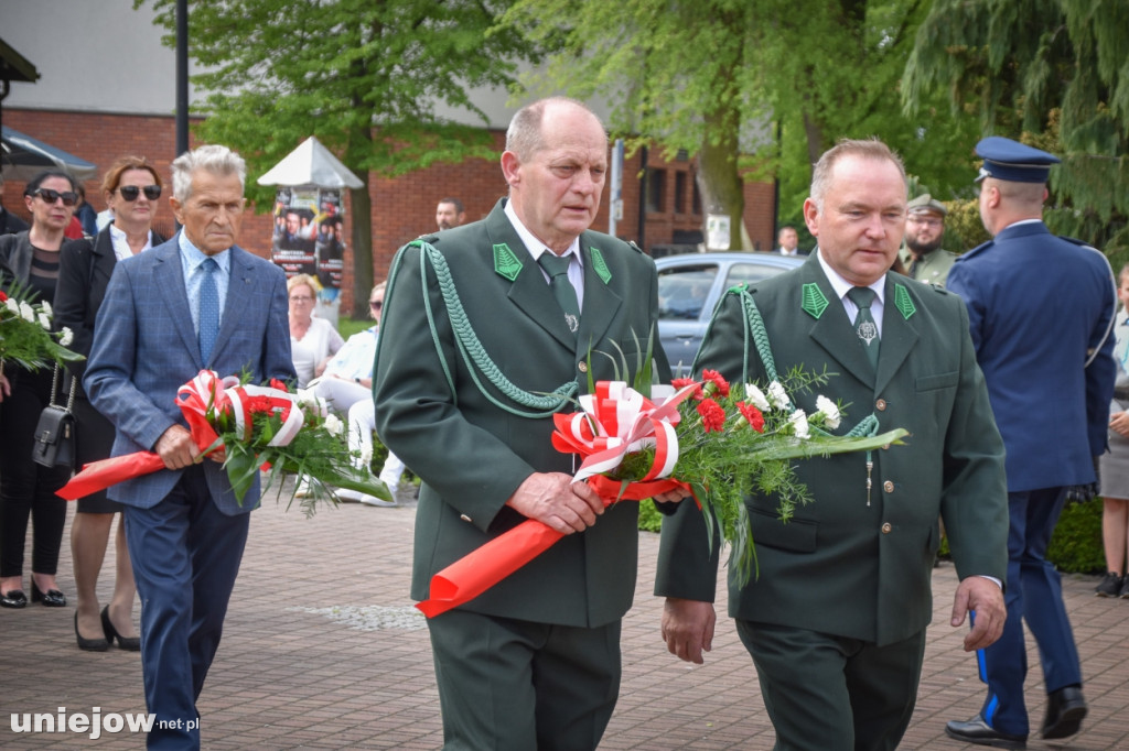 Uniejów uczcił 234. rocznicę Konstytucji 3 Maja [ZDJĘCIA]