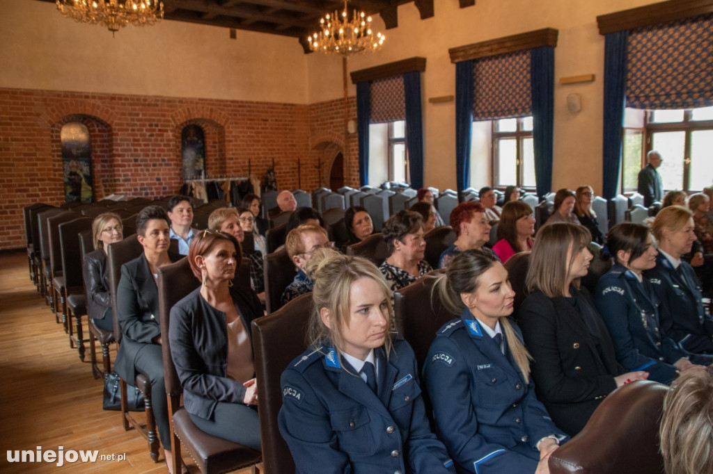 100 lat kobiet w polskiej Policji. Gala w Uniejowie