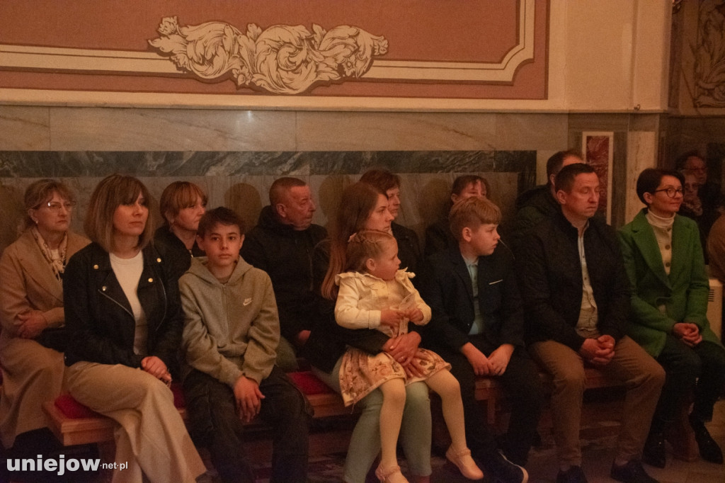 Spycimierz. Uroczyste odsłonięcie kopii Cudownego Obrazu Matki Bożej Jasnogórskiej