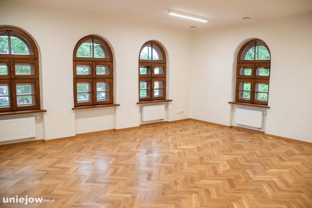 Remont zabytkowego dworku zakończony.